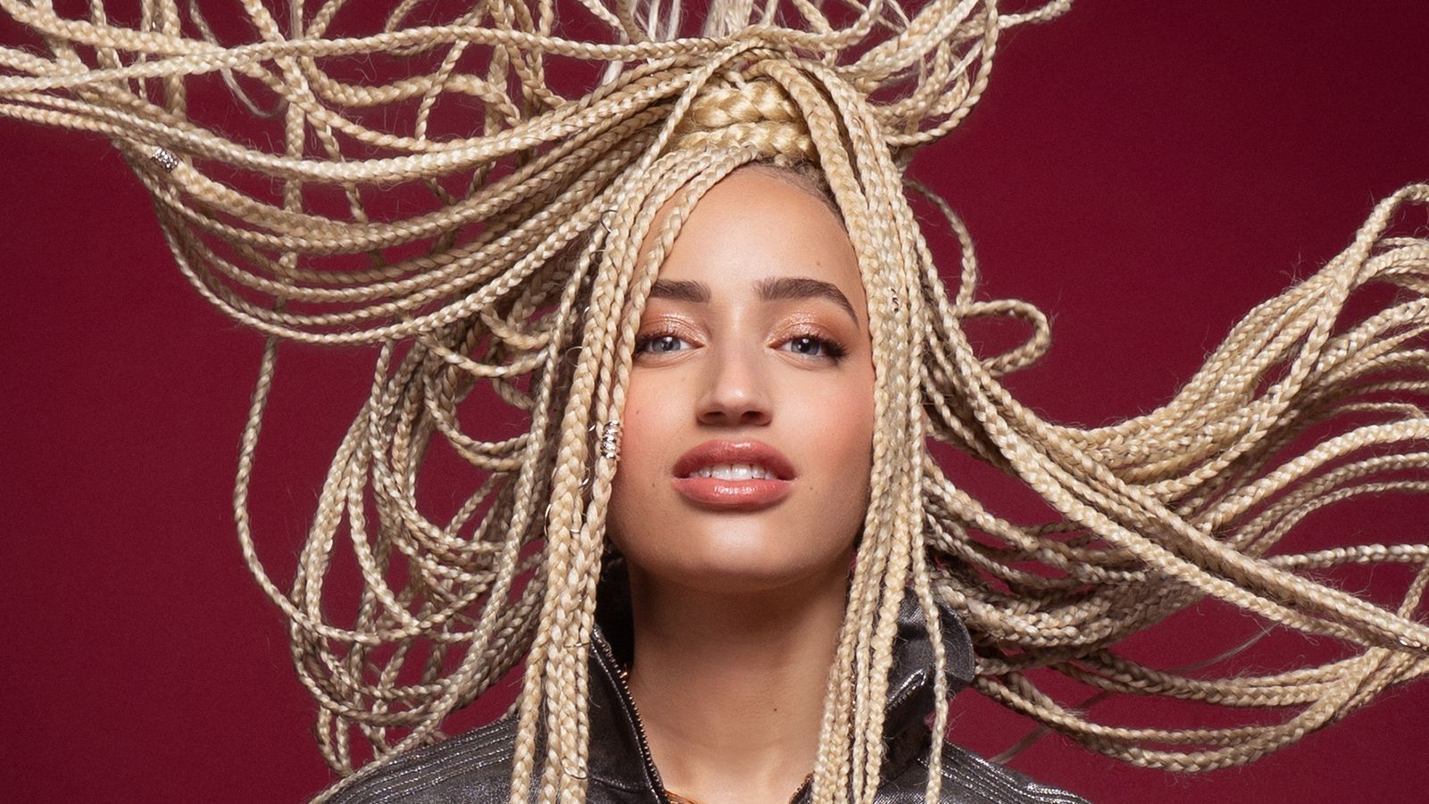 🇫🇷 artist: Monroe will represent France with “Regarde!”